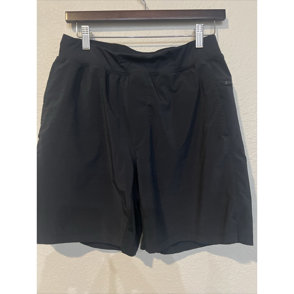 FABLETICS The franchise short BLACK Men's 9" InseamShorts No Liner SMALL